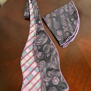 Elegant Paisley and Plaid Men's Tie and Pocket Square Set